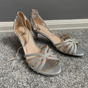 Size 7 Silver 2” Heels